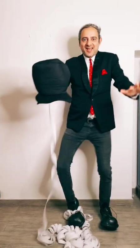 TikTok video by @arnaldomangini using the sound Rico Rico