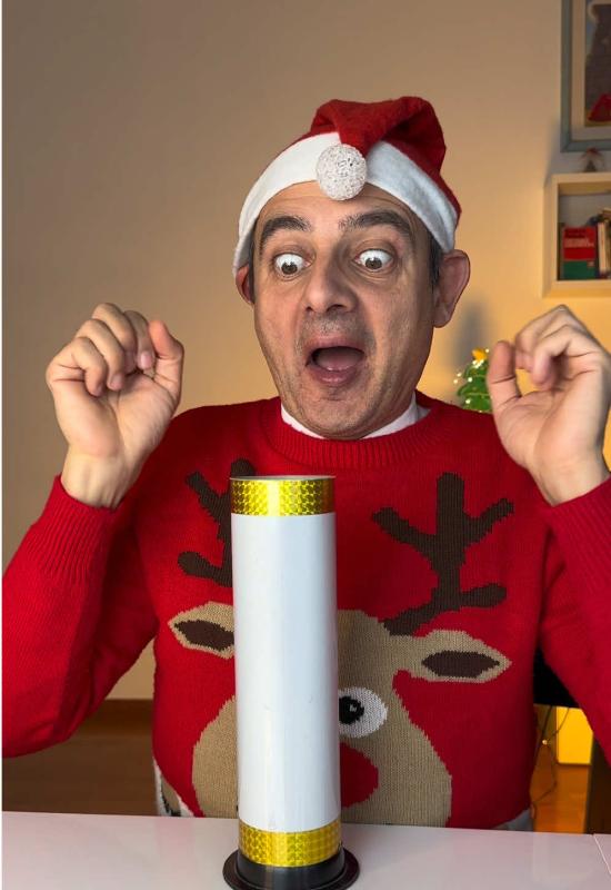 TikTok-Video von @arnaldomangini mit dem Sound Rockin' Around The Christmas Tree