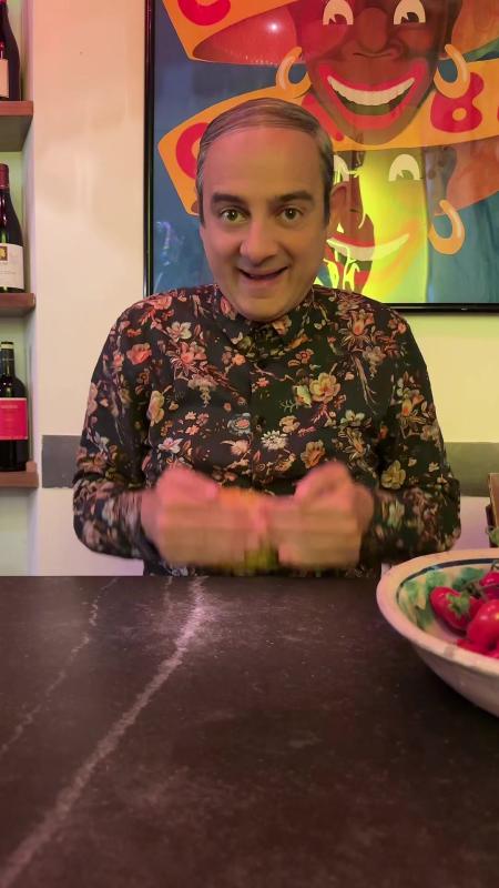 TikTok video by @arnaldomangini using the sound Stick Em 2k20