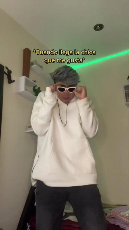 TikTok video by @soybans using the sound Mujeriego