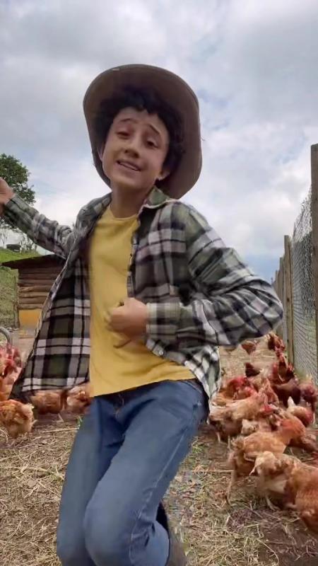 TikTok video by @lagranjadelborrego using the sound Old Town Road