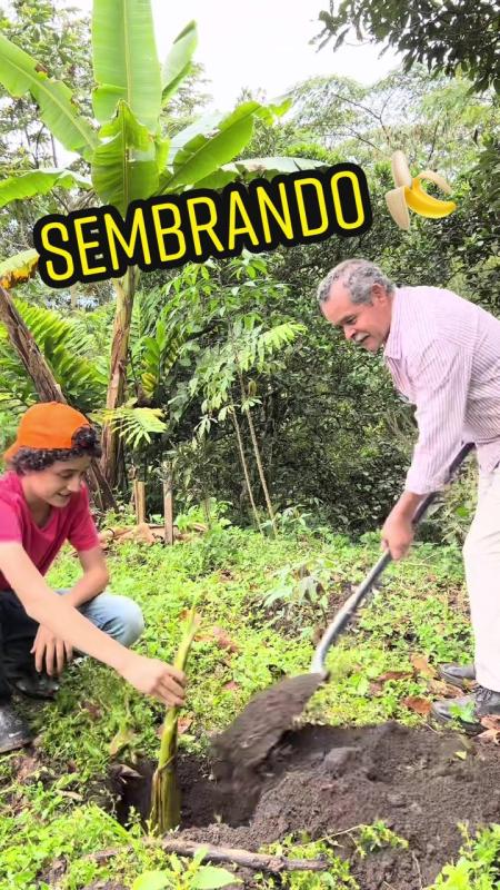 Video de TikTok de @lagranjadelborrego con el sonido Me Porto Bonito