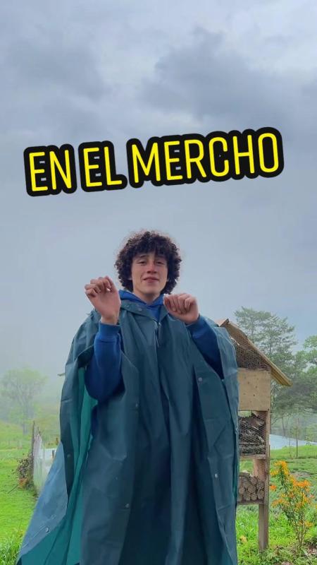 Video de TikTok de @lagranjadelborrego con el sonido MERCHO (feat. Nico Valdi)