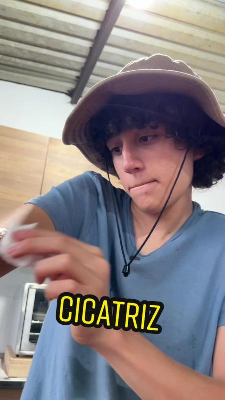 Video de TikTok de @lagranjadelborrego con el sonido MERCHO (feat. Nico Valdi)