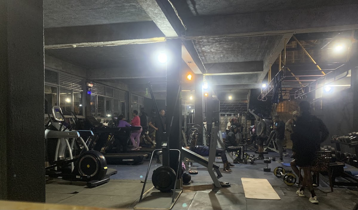 GYMAX FITNESS
