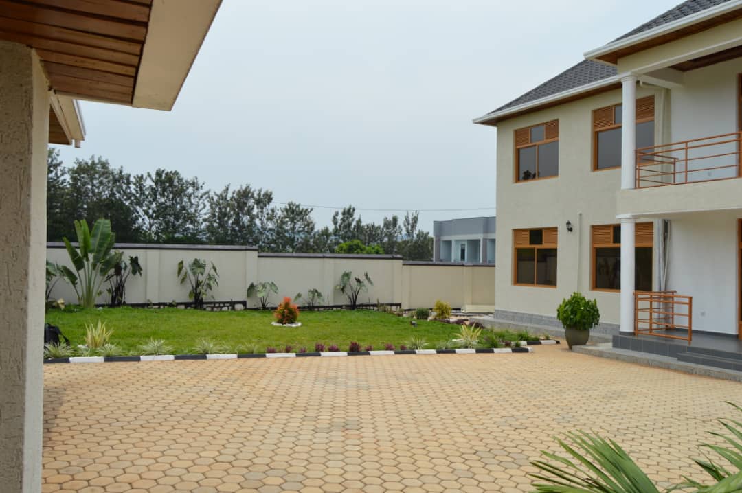 Photo of Isaro Vacation Rental
