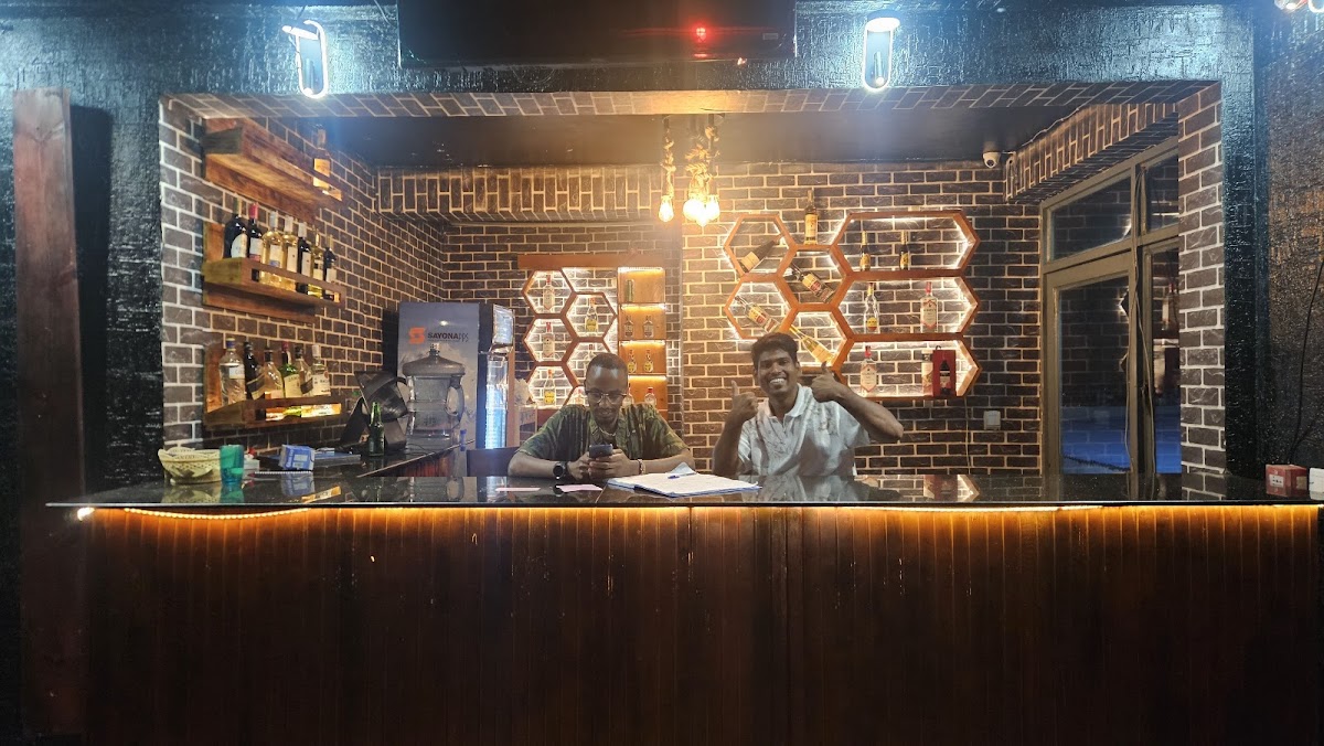 Cloud 9 Bar and Grill