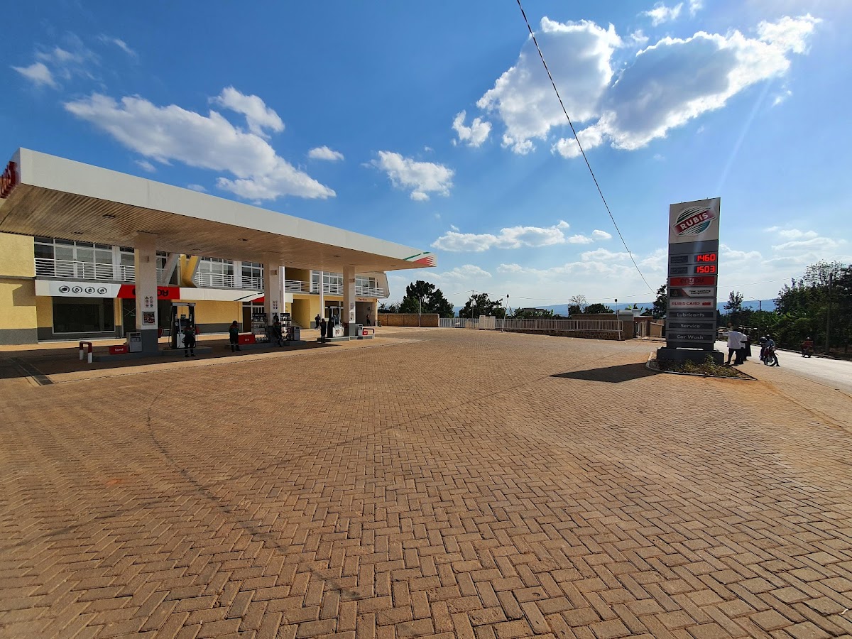 Rubis Petrol Station Karama Norvège