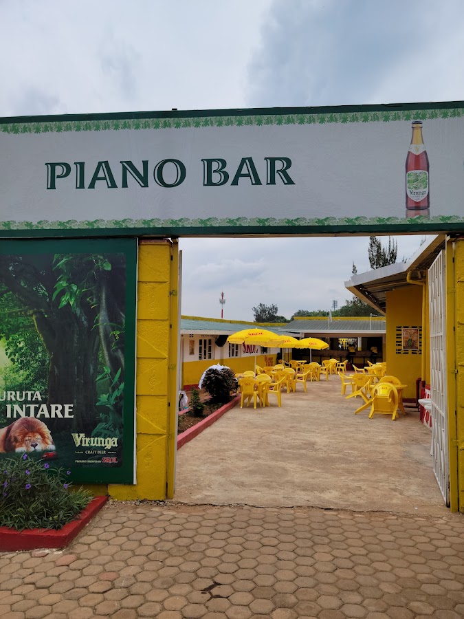 Piano Bar