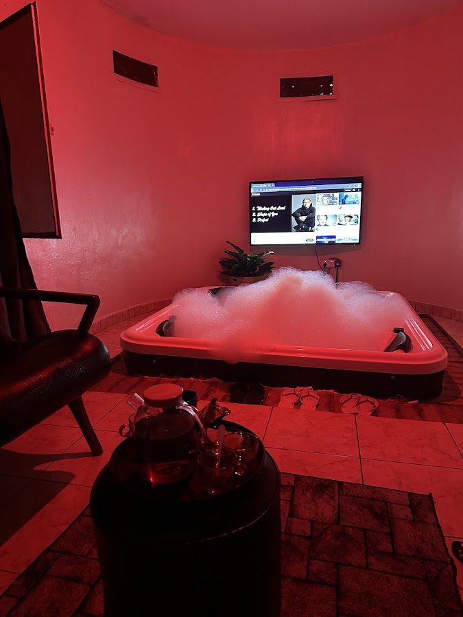 Nicky Spa Therapy