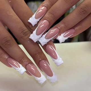 Mousa_Nails