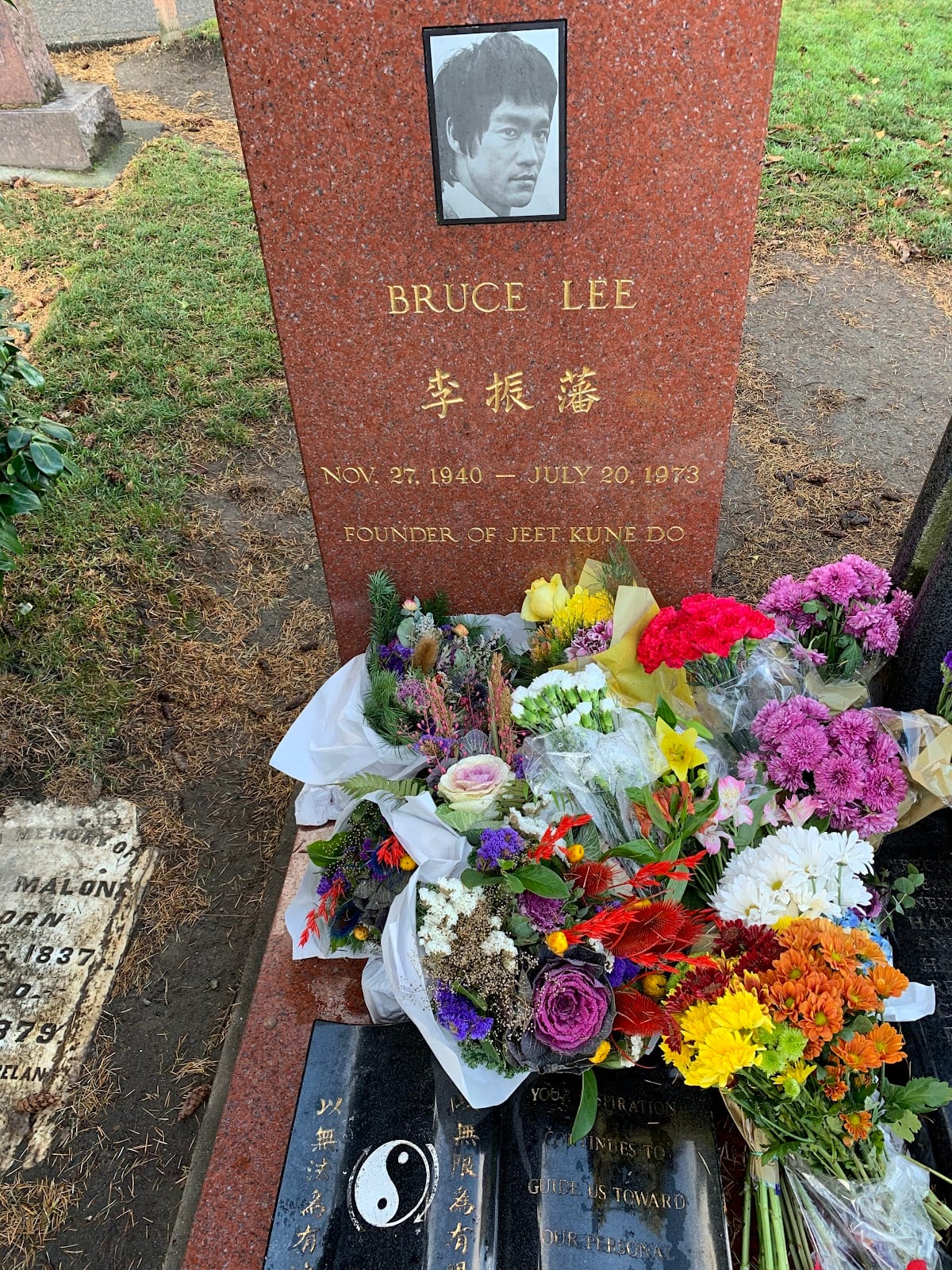 Bruce Lee and Brandon Lee Grave Sites