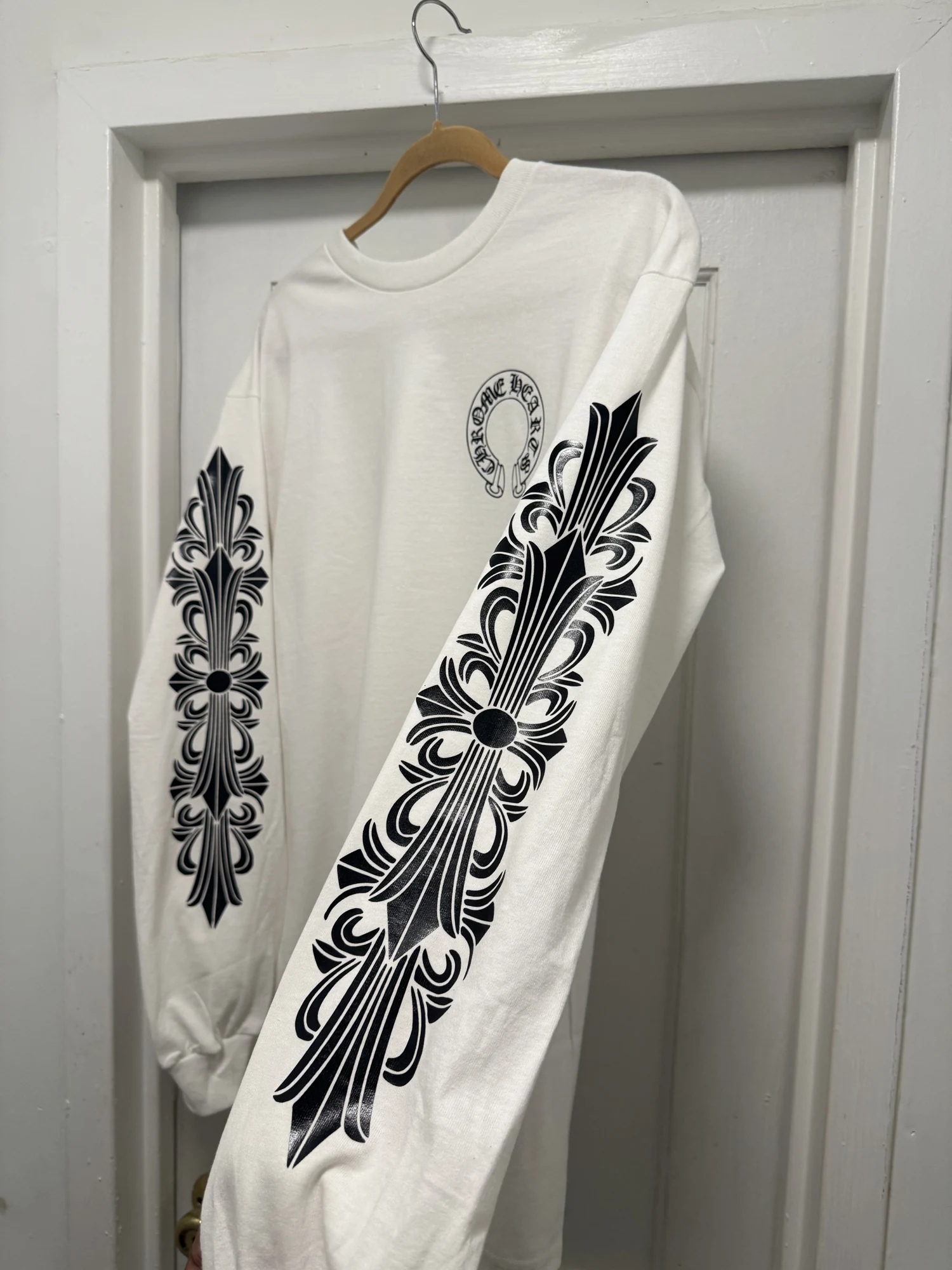 Long sleeve size Large 