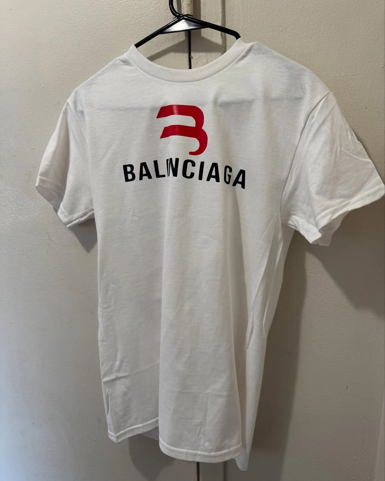 3 Hook Tee 