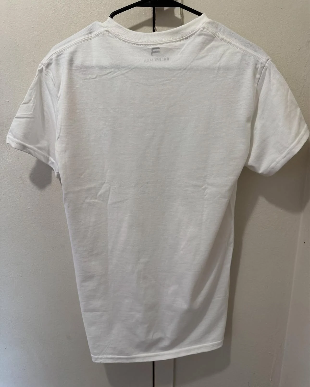 3 Hook Tee 